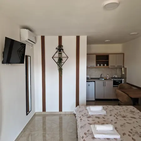 Nataly M2 Appartamento Veliko Gradište